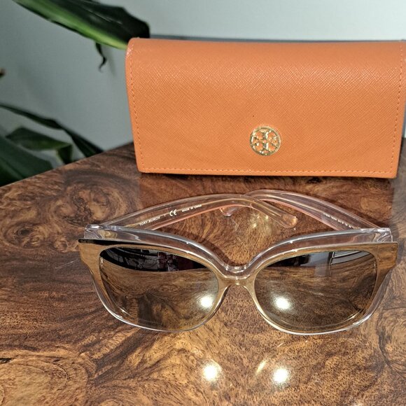 ๐ Tory Burch TY9046 Cat Eye Sunglasses | Gold Flash Mirror | Petite Fit ๐ - Picture 2 of 15